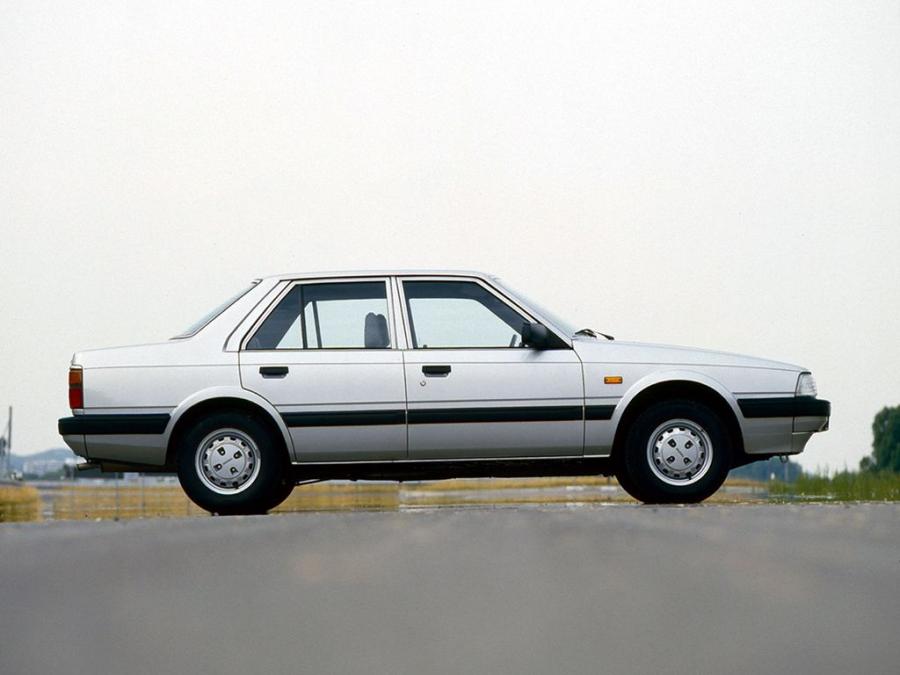  Mazda 626 Sedan 1982 года  (фото 7 из 9)
